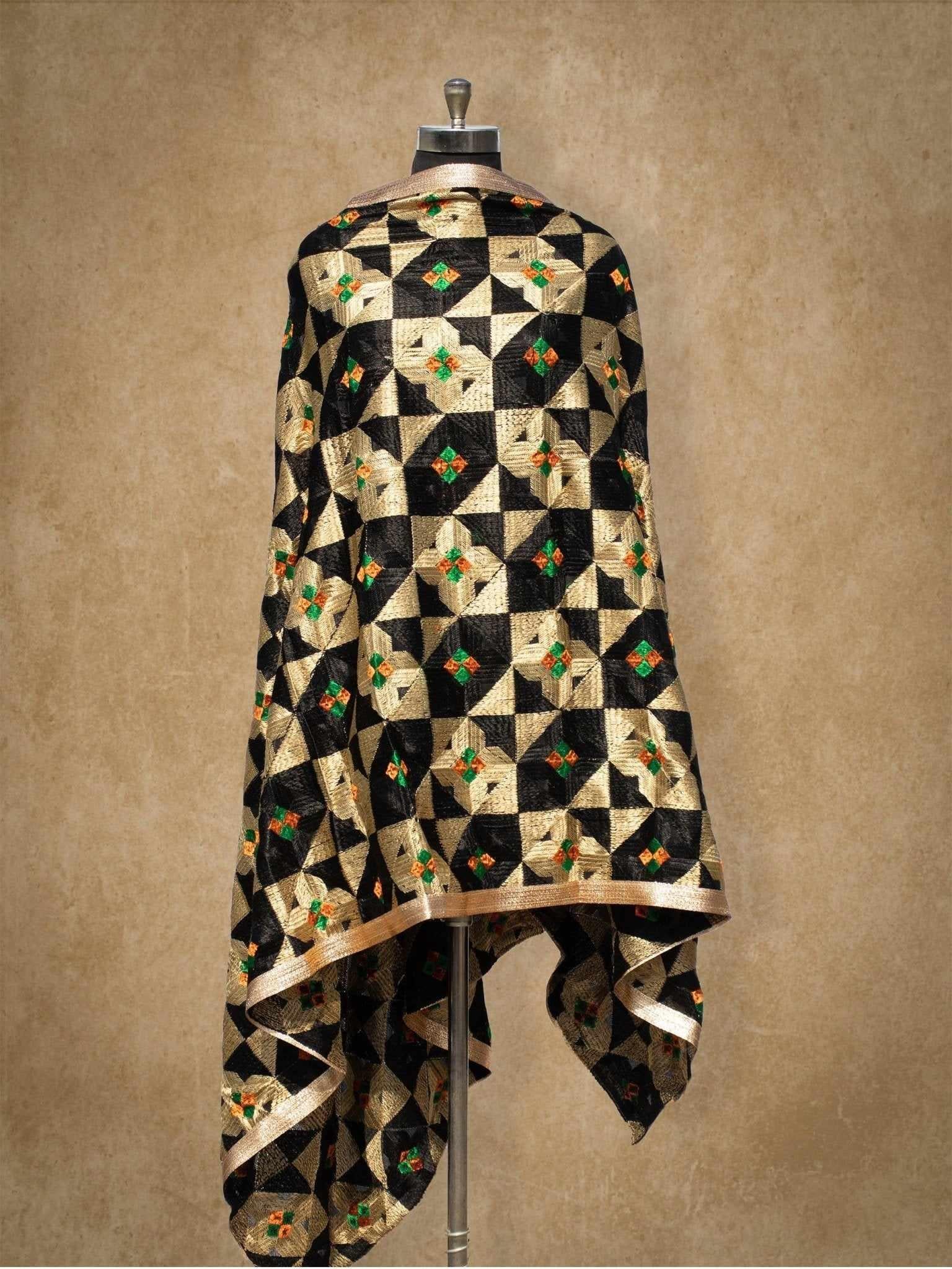 Unique Handloom Phulkari Dupatta DP-03 Unique Handloom Phulkari Dupatta DP-03