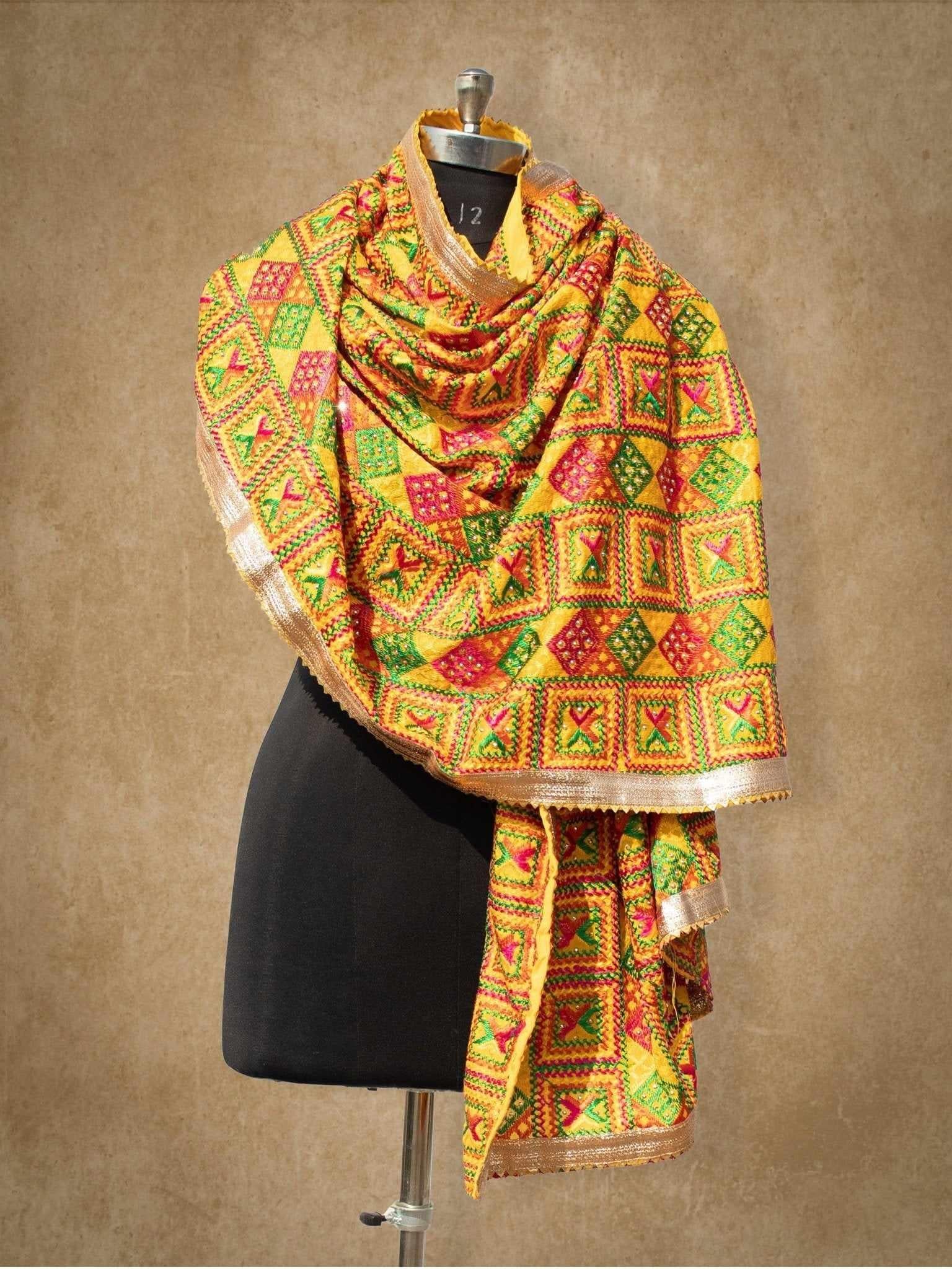 High-Quality Handloom Phulkari Dupatta DP-09 High-Quality Handloom Phulkari Dupatta DP-09