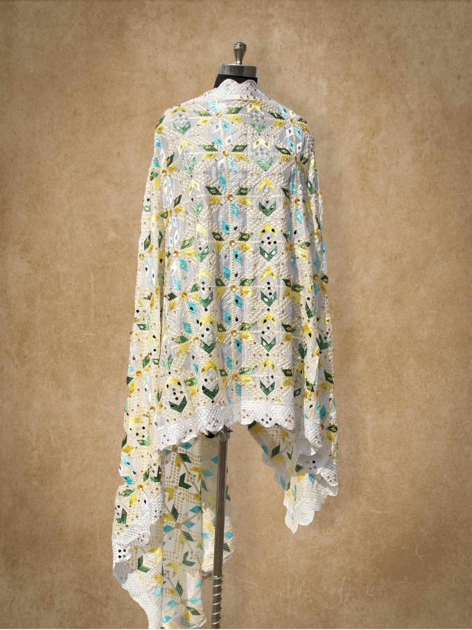 Magnificent Handloom Phulkari Dupatta DP-10 Magnificent Handloom Phulkari Dupatta DP-10