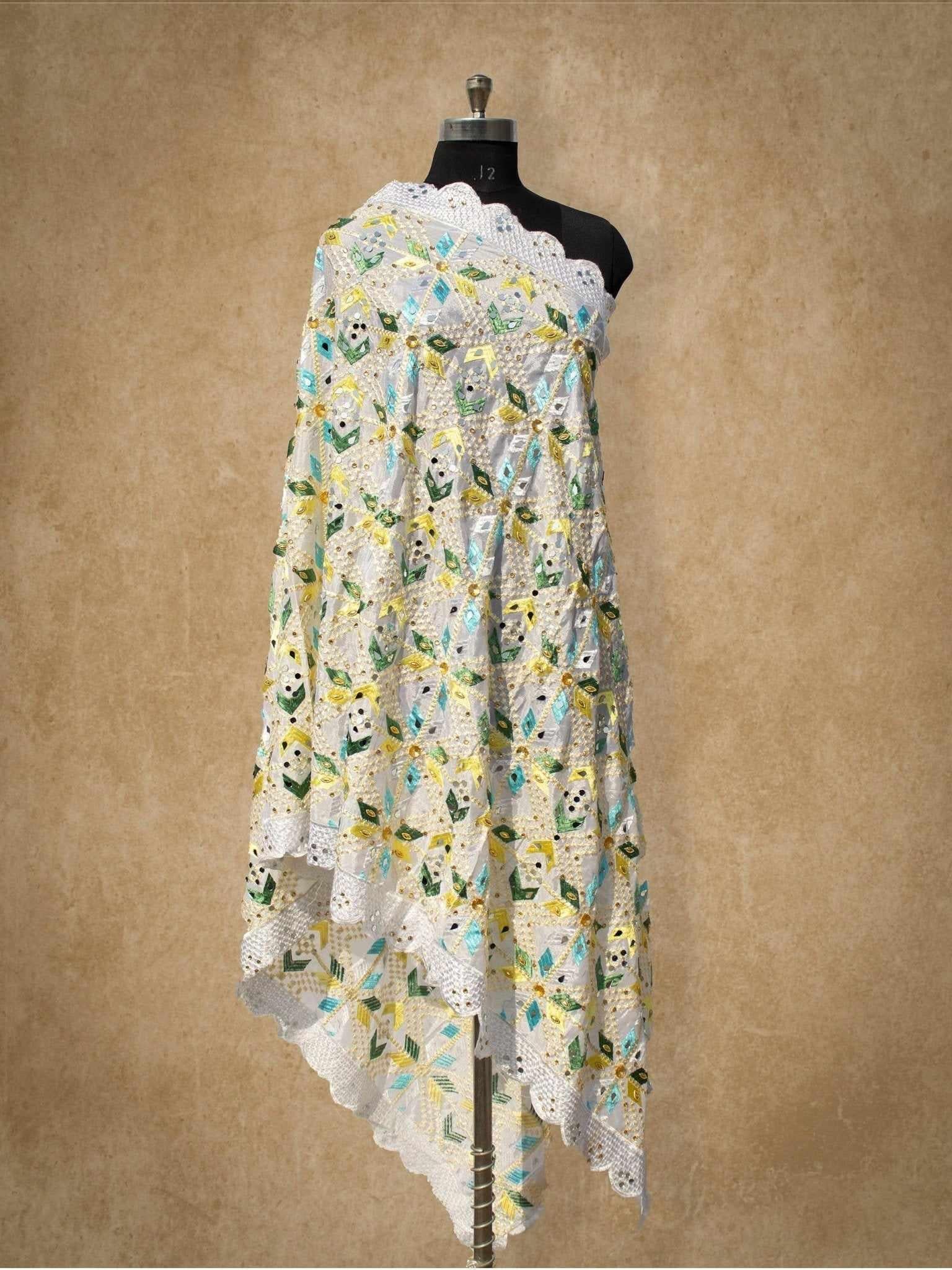 Magnificent Handloom Phulkari Dupatta DP-10 Magnificent Handloom Phulkari Dupatta DP-10